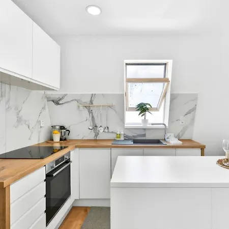 Old Town Duplex *